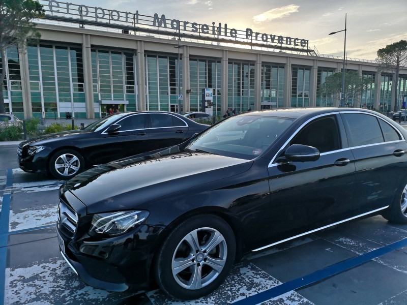 Transport en véhicule avec chauffeur pour une longue distance de Marseille vers Lyon